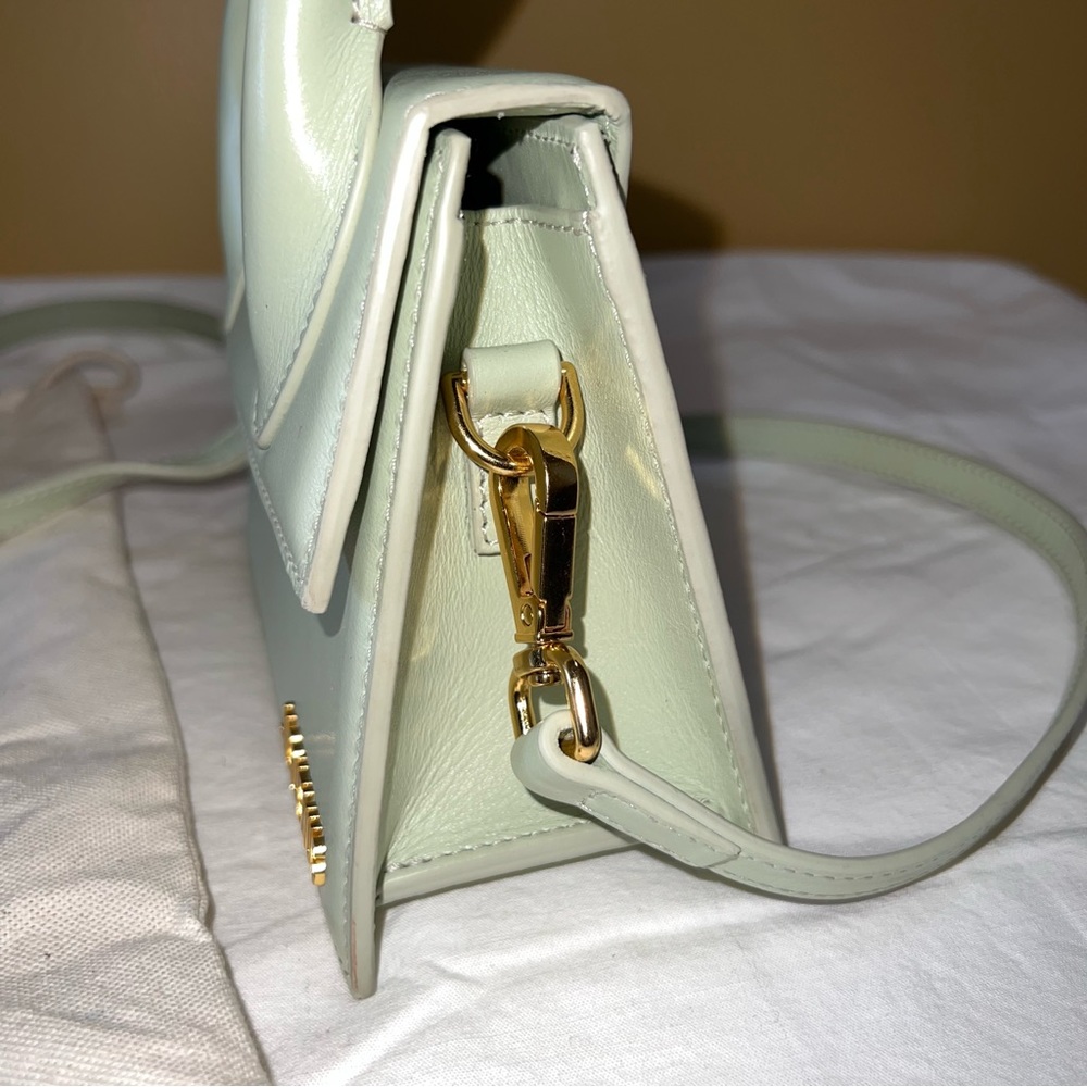 Le Chiquito Noeud Medium Leather Top-Handle Bag - Picture 10 of 16